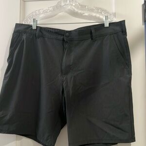 Men’s 40 hiking shorts by GH Bass. Lightly worn poly blend wicking fabric